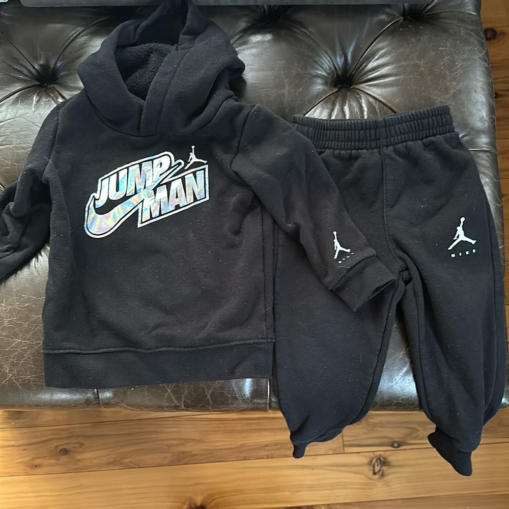 Nike 18m sweatshirt & sweatpants
